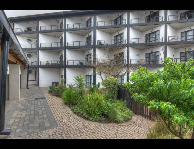 0.5 BEDROOM APARTMENT FOR SALE IN MABONENG